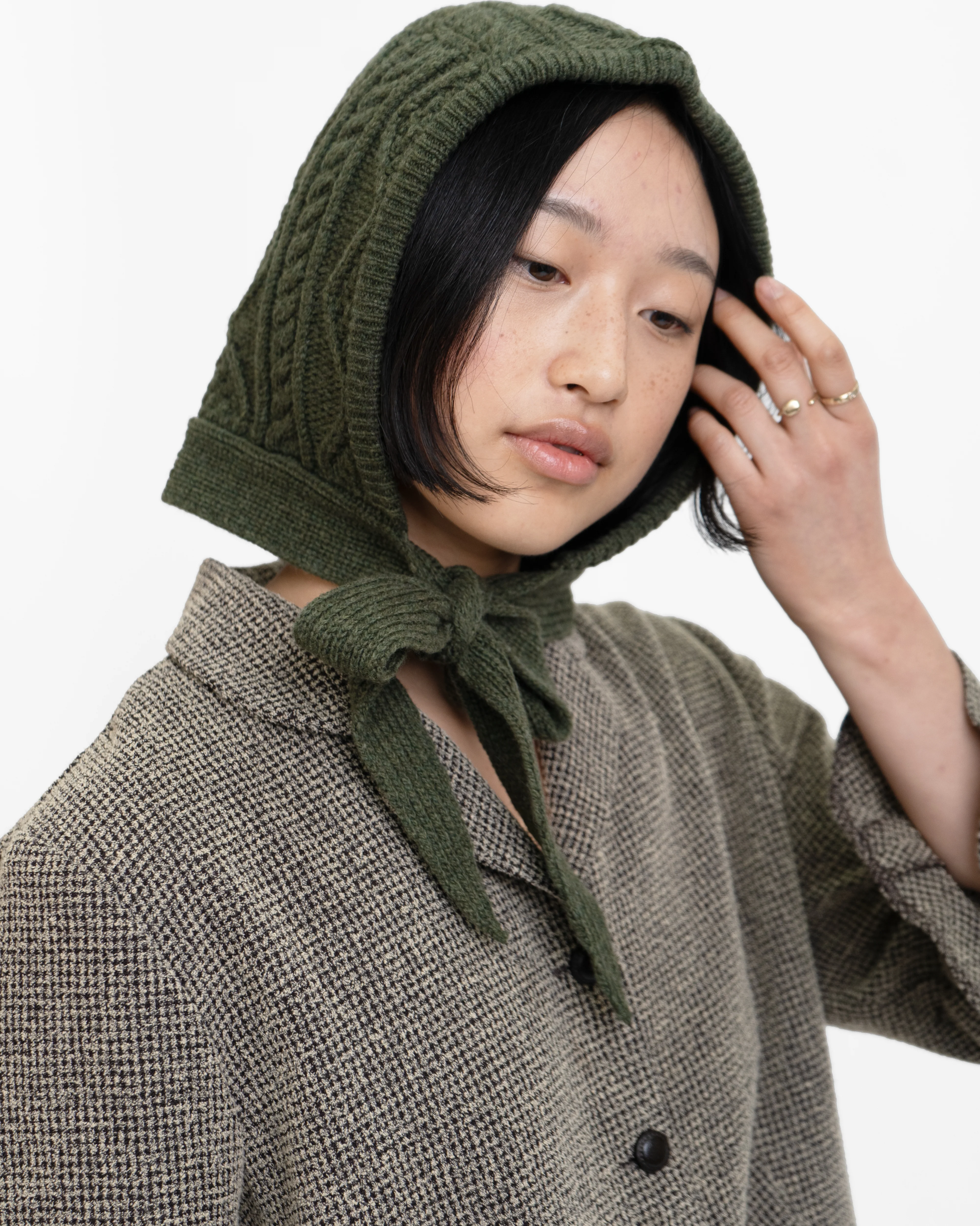 Cable Knit Bonnet - Webnetwoks